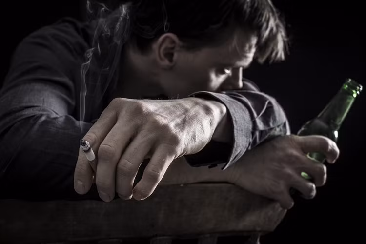 Vi sao nhieu nguoi My da trang chet o tuoi trung nien?