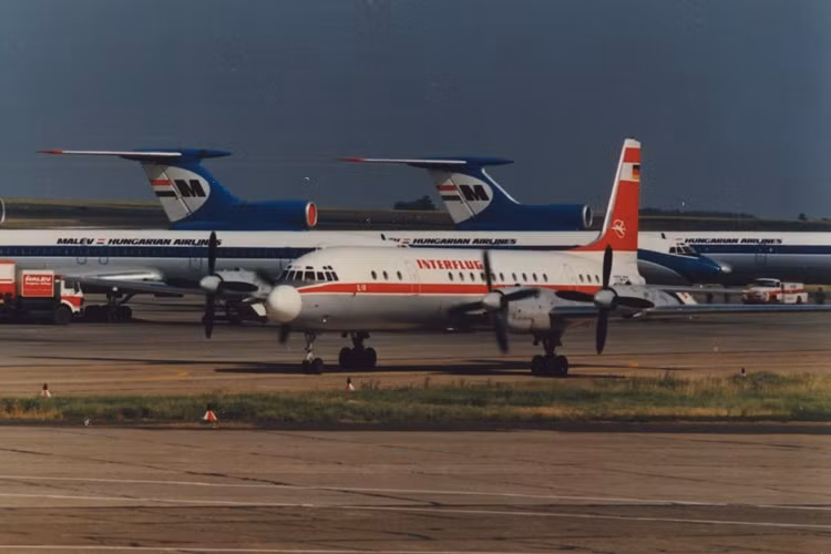 Il-18 thuộc về thế hệ máy bay chở khách turbine cánh quạt đầu tiên trên thế giới, Trong ảnh là chiếc Il-18 của Hãng hàng không Đông Đức Interflug. Ảnh: Sputnik 