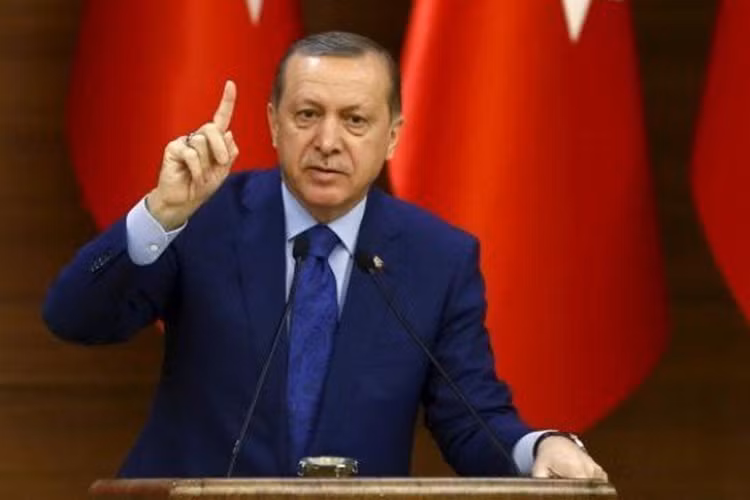 Tong thong Tho Nhi Ky phat dong chien dich quan su moi o Syria