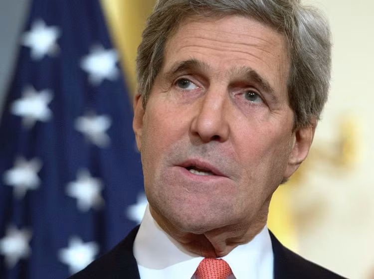 Ong Kerry canh bao Kiev cho co vi pham Thoa thuan Minsk