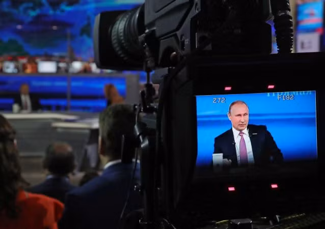 Trả lời câu hỏi ai sẽ là người kế nhiệm, Tổng thống Putin nói: "Chỉ người dân Nga có thể xác định, ai sẽ lãnh đạo thành phố, khu vực hoặc đất nước". (Nguồn: Sputnik)