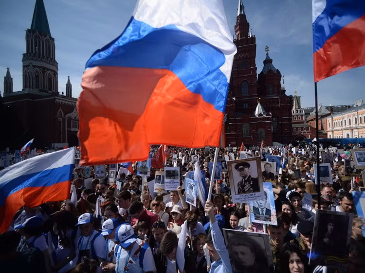 Một cuộc diễu hành "Trung đoàn Bất tử" của khu vực Moscow trên Quảng trường Đỏ ngày 9/5/2015.