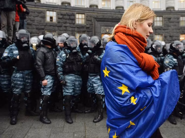 Hy Lap nhan chim “giac mong gia nhap EU” cua Ukraine