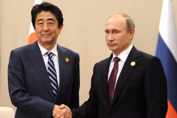 Da den luc ky ket hiep uoc hoa binh Nga-Nhat?