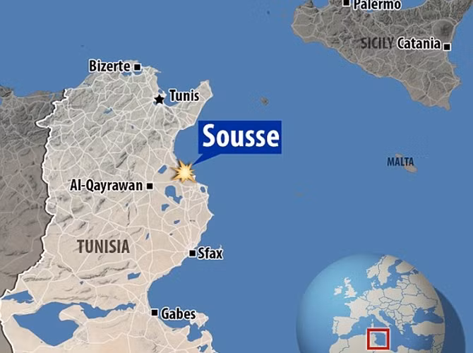 Tunisia đã ở trong tình trạng báo động từ hồi tháng 3/2015, khi những phần tử khủng bố xả súng giết chết 22 người, chủ yếu là du khách, trong một cuộc tấn công vào một bảo tàng ở thủ đô Tunis.