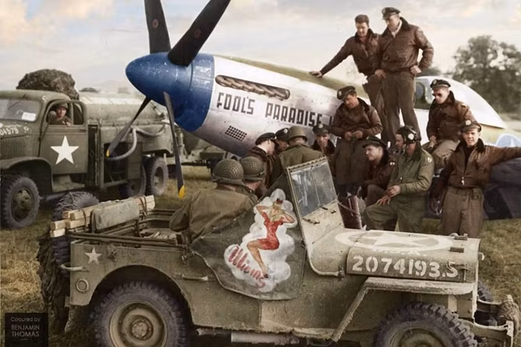 Một chiến đấu cơ P-51D Mustang của Mỹ đậu trên sân bay Ober-Olm, Rhineland-Palatine, Đức, đầu tháng 4/1945. (Nguồn: War History)