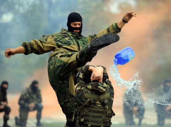 Kỷ niệm Ngày Lực lượng Nhảy Dù ở Minsk, Belarus.