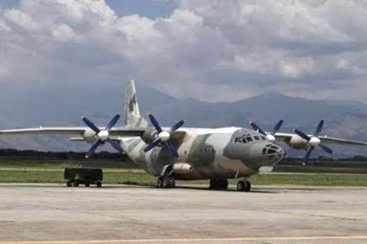 15 nguoi song sot trong vu tai nan may bay quan su Myanmar