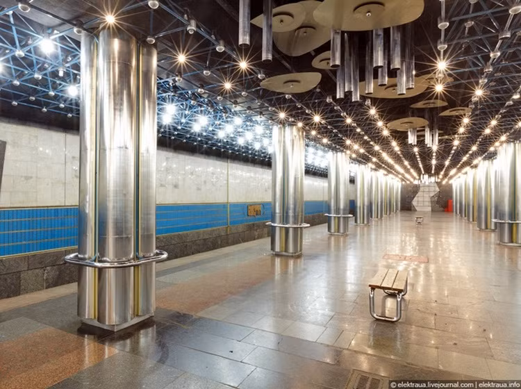 Về mức độ hoàng tráng, độ tin cậy và số lượng hành khách, Metro Moscow luôn được đánh giá là hệ thống tàu điện ngầm hàng đầu thế giới.