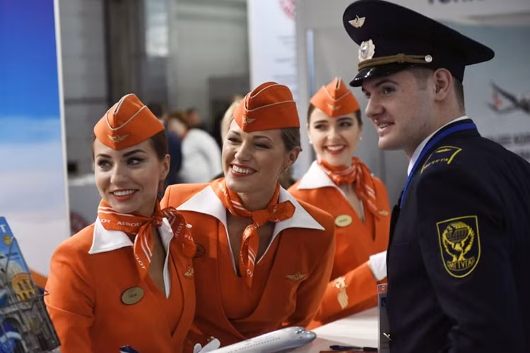 Ngam dan nu tiep vien lam nen thuong hieu Aeroflot-Hinh-3