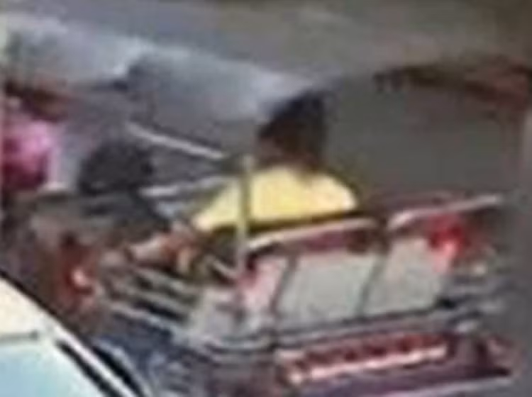 “Nghi pham” danh bom o Bangkok trinh diẹn canh sat-Hinh-2