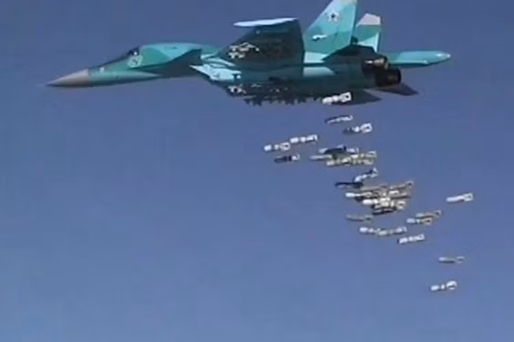 Khong quan Nga lien tuc doi bao lua xuong dau IS