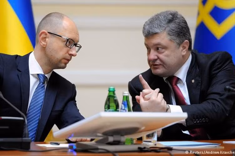 Ai da pha hong no luc bai nhiem Thu tuong Ukraine?