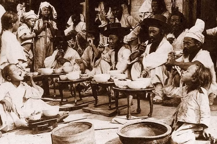 Một quán ăn tại Seoul. (Nguồn: Daily Mail)