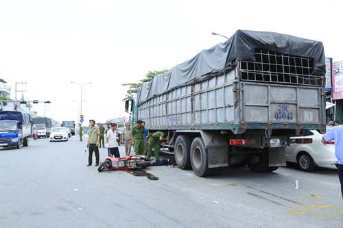 Hiện trường vụ tai nạn thương tâm.