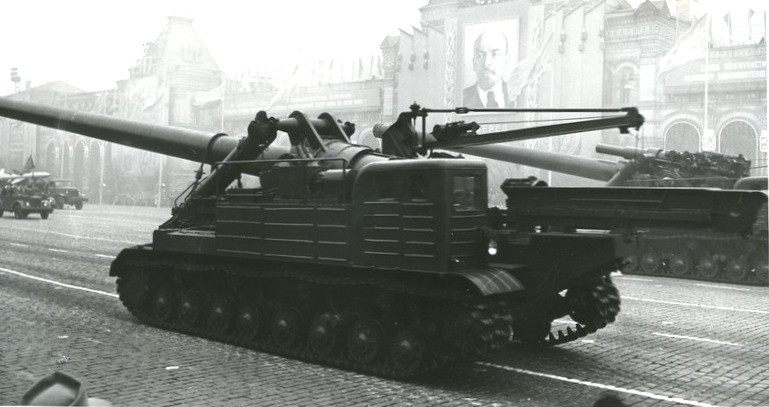 Loại pháo tự hành hạt nhân này sẽ bắn ra đầu đạn có trọng lượng 750 kg, bay xa 45 km