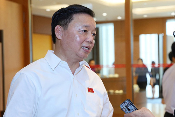 Dao sau 3m tim duong ong xa thai ra song La Nga-Hinh-3