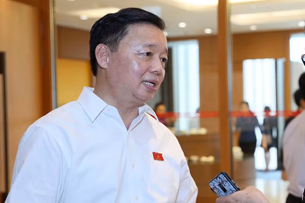 Dao sau 3m tim duong ong xa thai ra song La Nga-Hinh-3