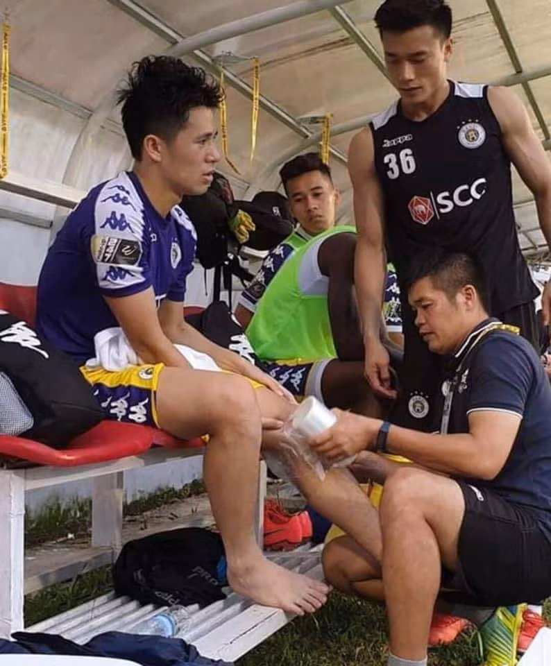 Dinh Trong dinh chan thuong nang, lo King's Cup-Hinh-2