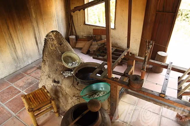 Gợi nhớ ký ức xưa.