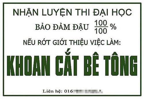 Một biển quảng cáo "bá đạo" về luyện thi đại học.