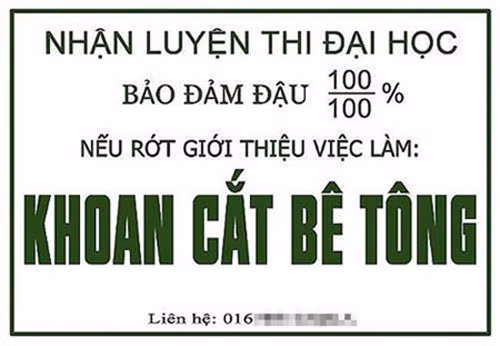 Một biển quảng cáo "bá đạo" về luyện thi đại học.
