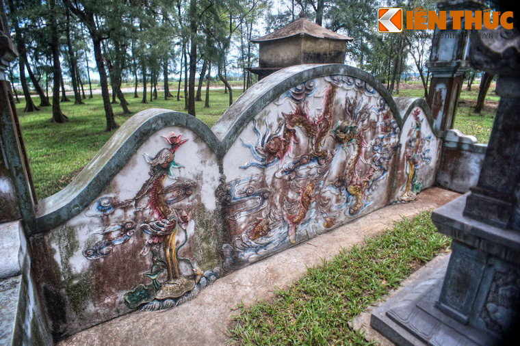 Những năm gần đây, khu lăng mộ cổ của ông đã được xây cất lại uy nghiêm và rất bề thế. (Bài có sử dụng tư liệu của Sở Văn hóa, Thể thao và Du lịch Hà Tĩnh).