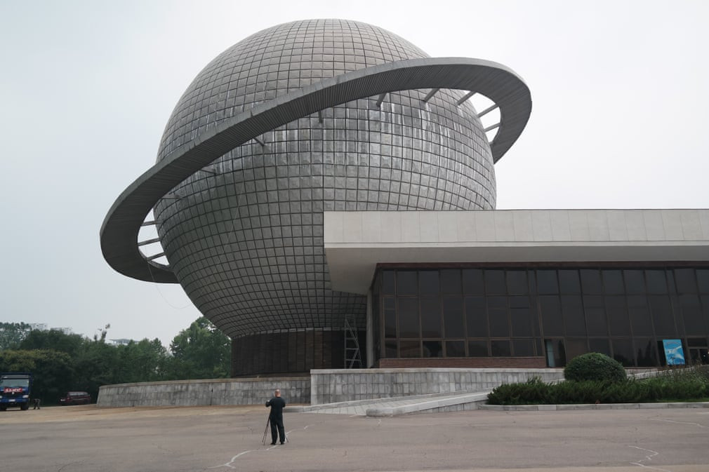 Kiến trúc ấn tượng của Bảo tàng Ba cuộc Cách mạng, xây dựng năm 1992.