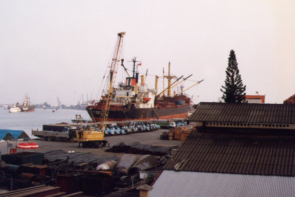 Một góc cảng Sài Gòn.
