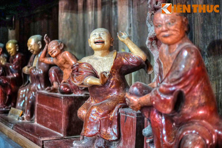 Tượng Phật giáo ở đây có nhiều loại, như tượng các vị Bồ Tát, tượng Hộ Pháp, tượng các vị La Hán... trong đó có những pho rất quý, nổi tiếng cả nước và được giới nghiên cứu xem là khuôn mẫu của tượng Phật giáo Việt Nam.