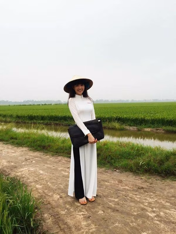 Tạo hình cô nữ sinh 15 tuổi của Ngọc Trinh.