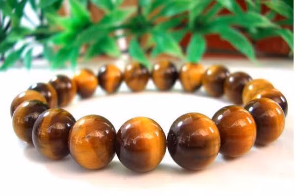 Sao Liêm Trinh: Năng lượng của sức đề kháng không đủ chống được sự thâm nhập của bệnh tật. Năng lực phục nguyên tương đối yếu cho nên sẽ khiến bệnh kéo dài. Năm nay bạn nên đeo đá hổ tinh hoặc thạch anh màu nước trà để giúp tăng cường sinh mệnh sức khỏe, tăng cao khả năng phòng ngừa và năng lực phục nguyên cho cơ thể, giúp tránh bệnh tật. 