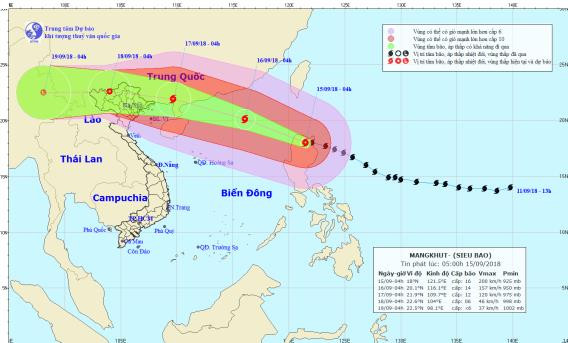 Sieu bao Mangkhut do bo Philippines: Mua lon, suc gio tren 200km/h