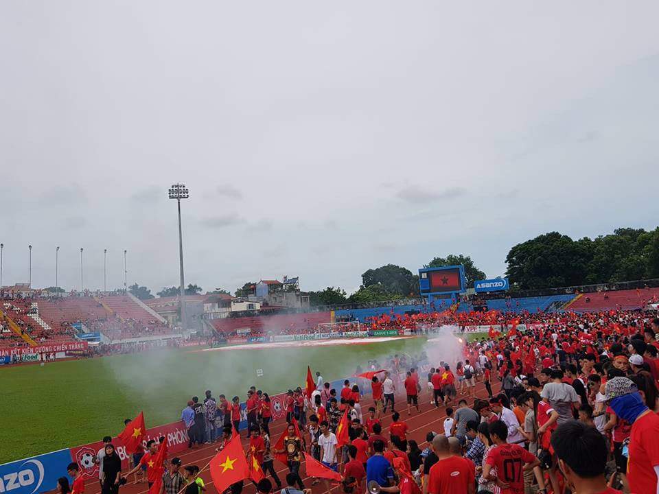 Các cổ động viên đều tin tưởng tuyển Việt Nam sẽ chiến thắng và giành huy chương đồng.