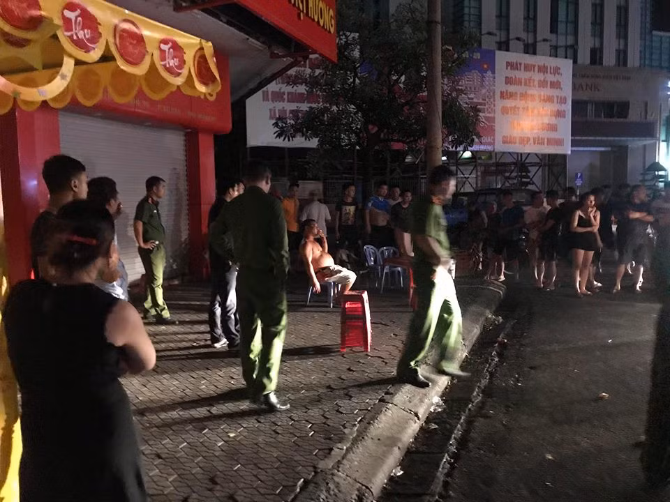 Hai Duong: Can ngan danh nhau, mot nguoi dan ong bi dam chet