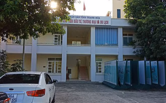 Vi sao UBND tinh Thanh Hoa chi duyet cho lanh dao di My 688 trieu?