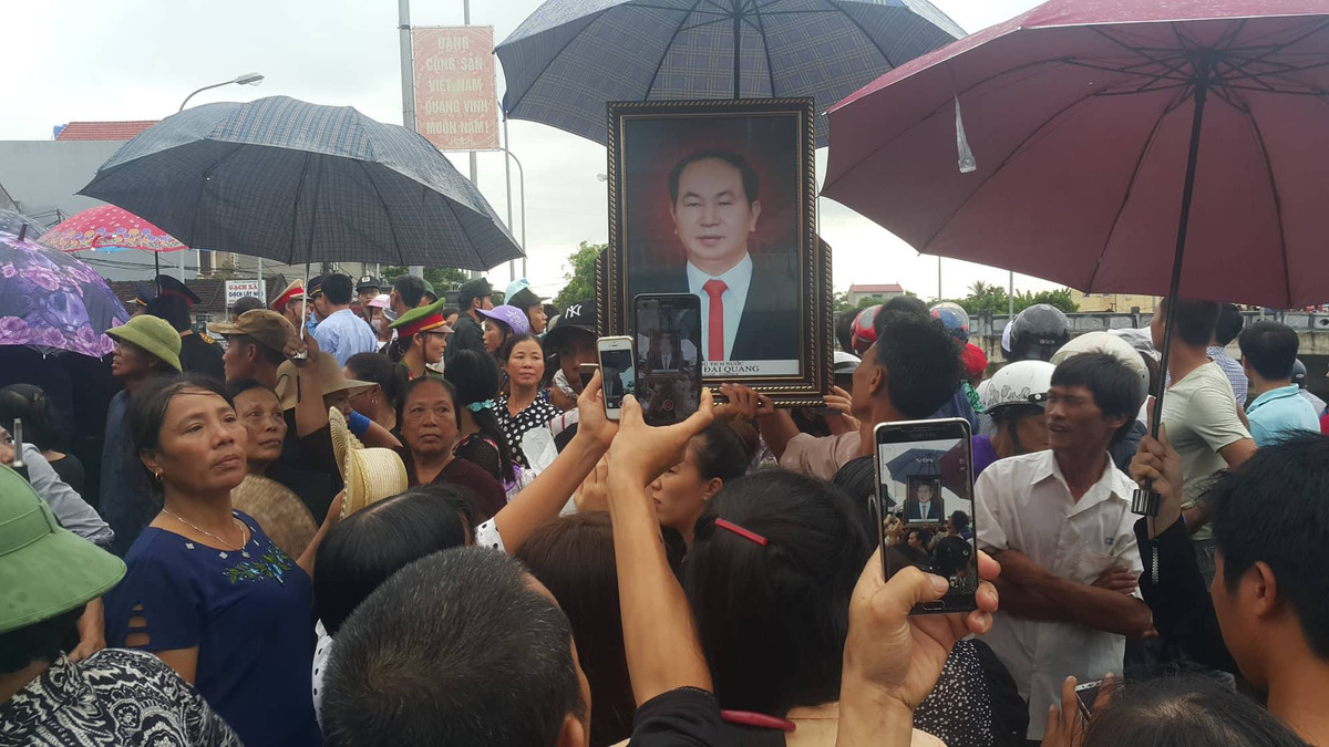 Người dân quê hương Kim Sơn tiếc thương Chủ tịch nước Trần Đại Quang.