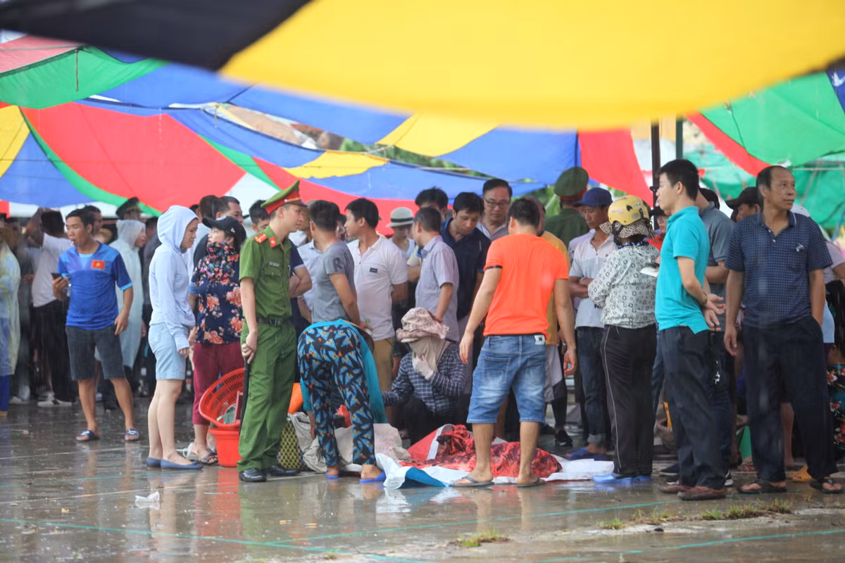 Nhưng ngoài sân, những "ông" trâu thua cuộc lập tức bị đem giết mổ.