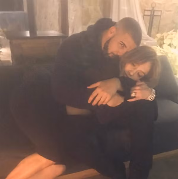 Tin don Jennifer Lopez hen ho rapper Drake la co that-Hinh-2