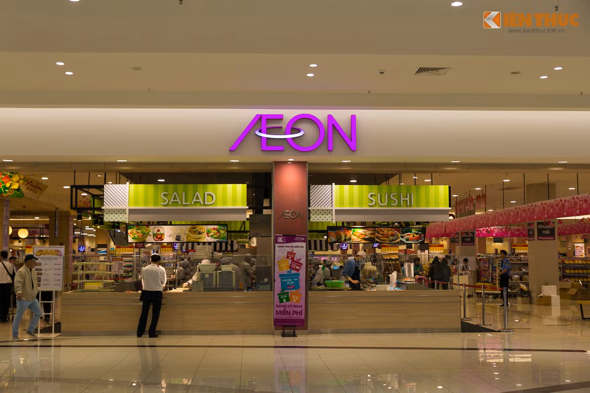 Tuy nhiên, tình trạng mua sắm ở Aeon Mall ảm đạm, đìu hiu. Cảnh tượng náo nhiệt như thường thấy ở đây đã không còn.