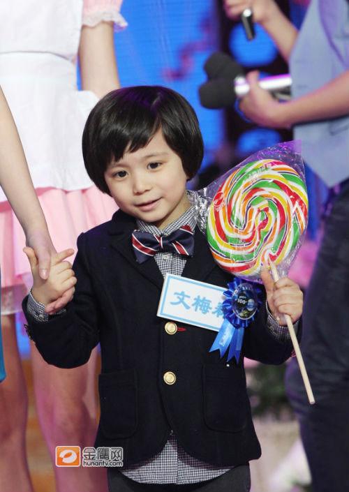 Sau sự thành công vang dội của bộ phim đóng cùng “bố” Jang Geun Suk. Cậu bé con lai liên tục xuất hiện trong các bộ ảnh thời trang, đồ chơi, thực phẩm dành cho trẻ em.