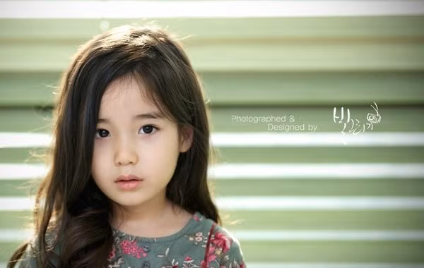 Biệt danh "tiểu Lee Min Jung" chính là dành cho Aleyna Yilmaz, chị gái của Ilayda Yilmaz. Thiên thần lai Hàn Quốc - Thổ Nhĩ Kỳ.