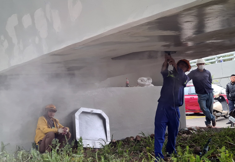 Nhà thầu sẽ hoàn thành thi công phần đường trên cao và dưới thấp trước ngày 25/12.