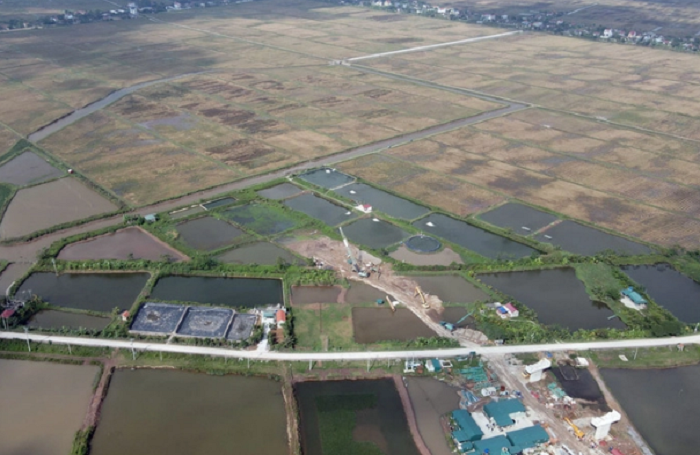 Lãnh đạo BQLDA đầu tư xây dựng công trình giao thông tỉnh Ninh Bình cho biết, đây là công trình trọng điểm, có ý nghĩa to lớn trong thúc đẩy phát triển kinh tế - xã hội của tỉnh. Từ khi bắt đầu triển khai dự án, đơn vị đã tập trung chỉ đạo nhà thầu đẩy nhanh tiến độ, phấn đấu hoàn thành trước thời gian đề ra.