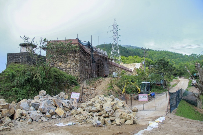 Tháng 12/2021, Trung tâm Bảo tồn di tích cố đô Huế phối hợp Sở Văn hóa và Thể thao TP Đà Nẵng khởi công trùng tu, phục hồi gần nguyên trạng thành lũy phòng thủ thời Nguyễn. (Ảnh: Petrotimes).