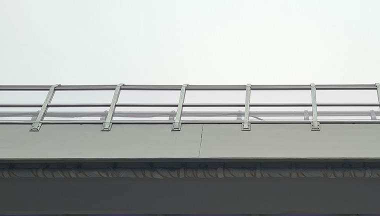 Vách chống ồn từ đoạn chợ Mơ đến cầu Vĩnh Tuy cũng đã được hoàn thành.