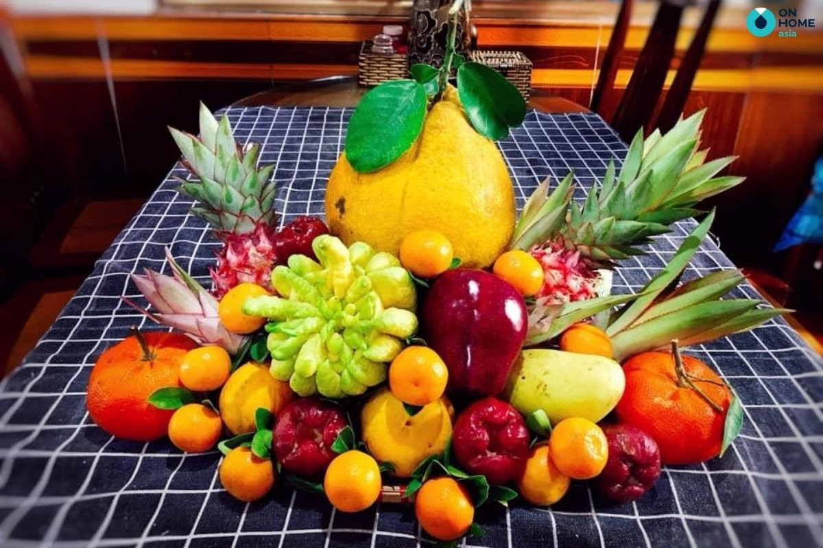 Mâm ngũ quả ngày Tết cứ thế đặt lên bàn thờ, chuyên gia... lắc đầu Mam ngu qua ngay Tet cu the dat len ban tho, chuyen gia... lac dau