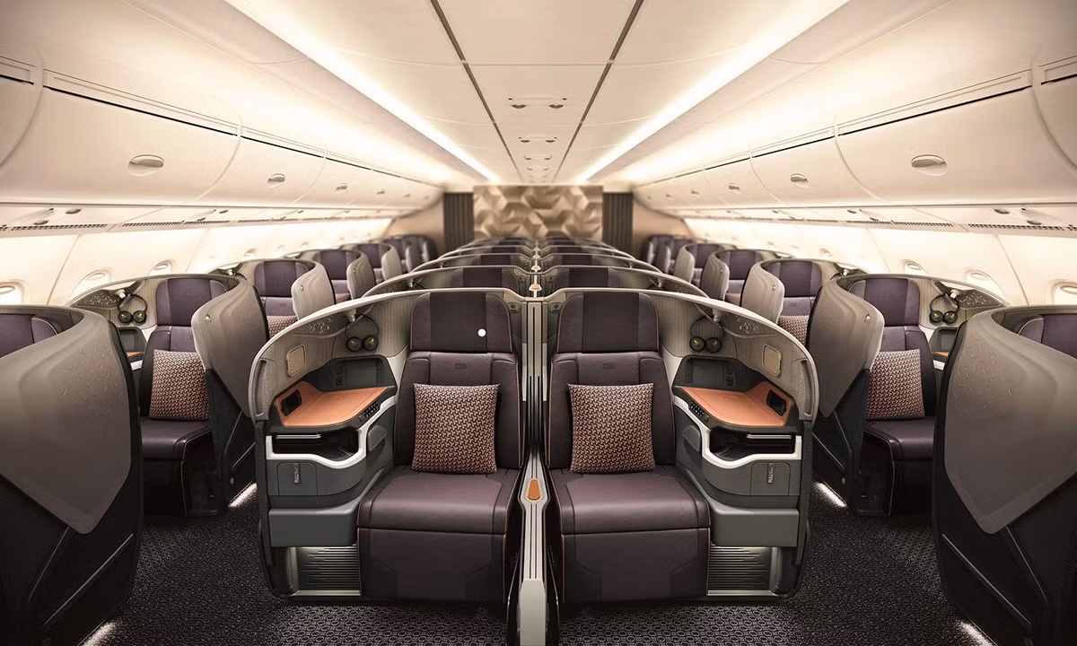 Tai sao nen dung day truoc khi xa toilet tren may bay?-Hinh-2