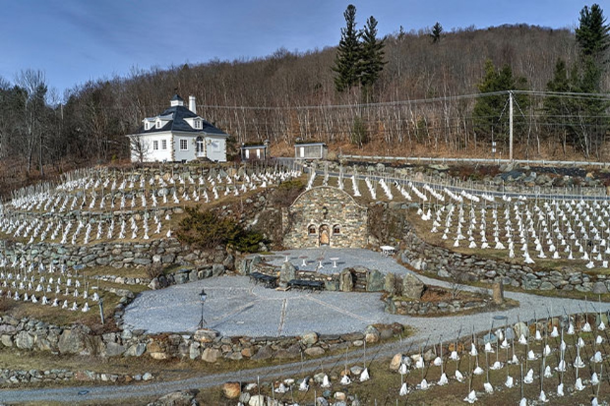 Trang viên chính được xây dựng từ năm 1846 đã được cải tạo vào năm 2021.