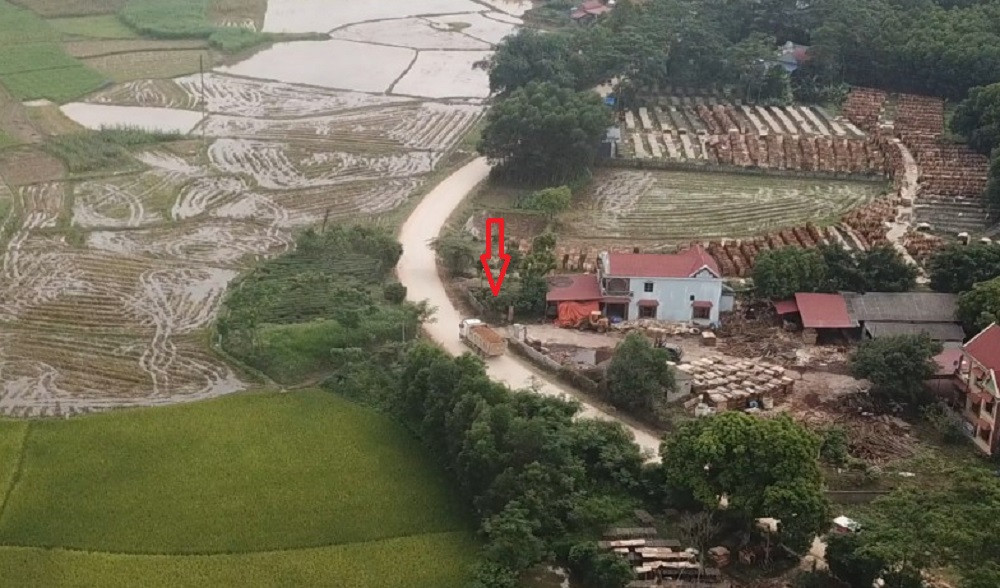 Dong Hy, Thai Nguyen: Ai khai thac “dat lau” xung quanh khu vuc den Da Thien?-Hinh-5